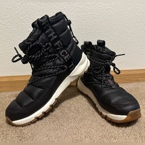The North Face Women’s ThermoBall Lace Up Waterproof Boots (Size 9)